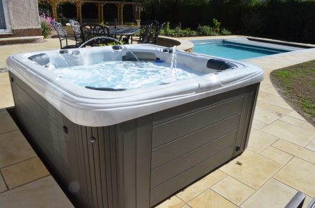 Hot tub Company Bedfordshire