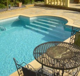 Elegant roman end steps in a swimming pool | Blue Cube Pools